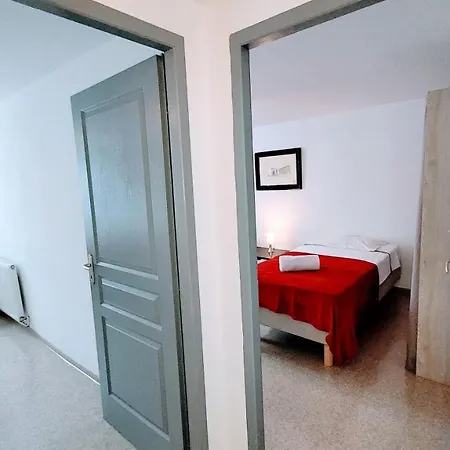 Residadigne - Appartement 88M2 - Centre - Garage - Vue Апартаменты